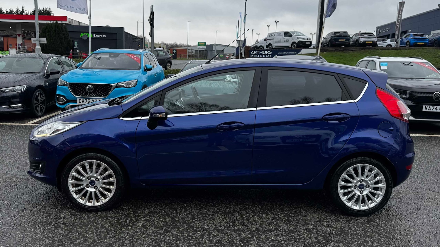 Used Ford Fiesta 2015 for sale - 77615541: Photo 4