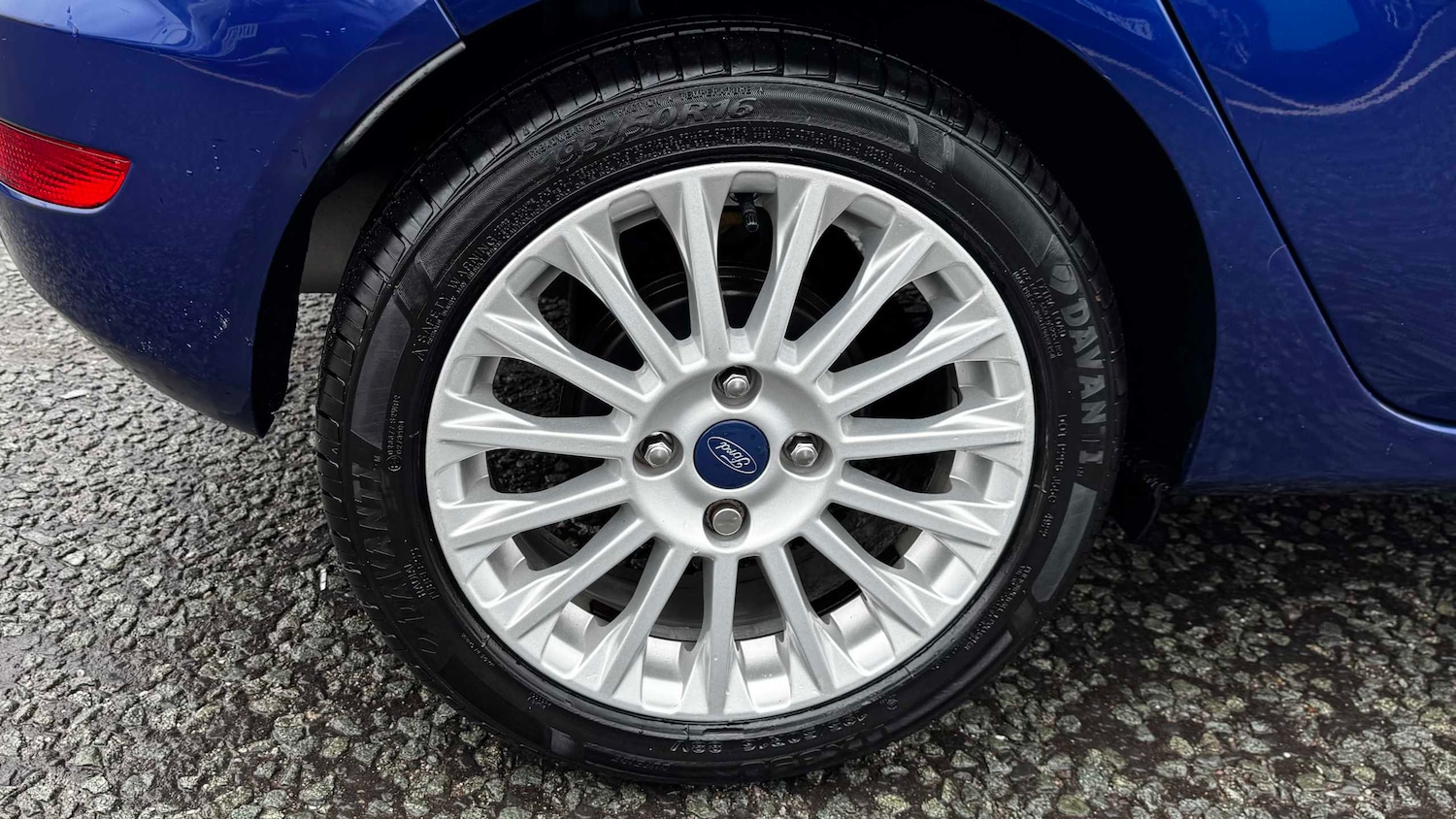 Used Ford Fiesta 2015 for sale - 77615541: Photo 9