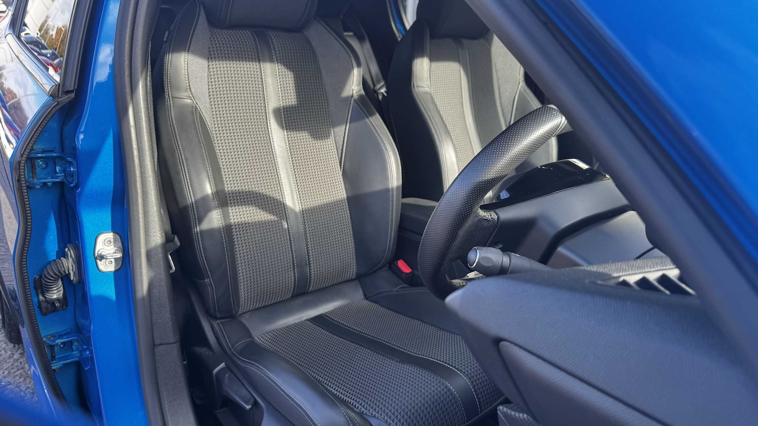 Used Peugeot 208 2021 for sale - 76362566: Photo 22