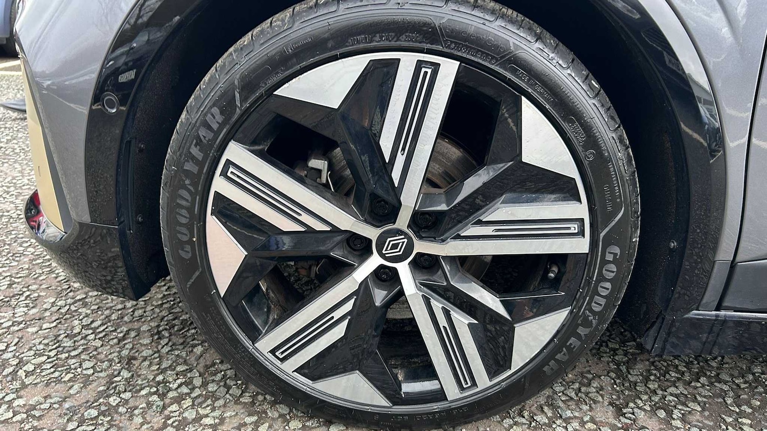 Used Renault Megane E Tech 2023 for sale - 77270110: Photo 11