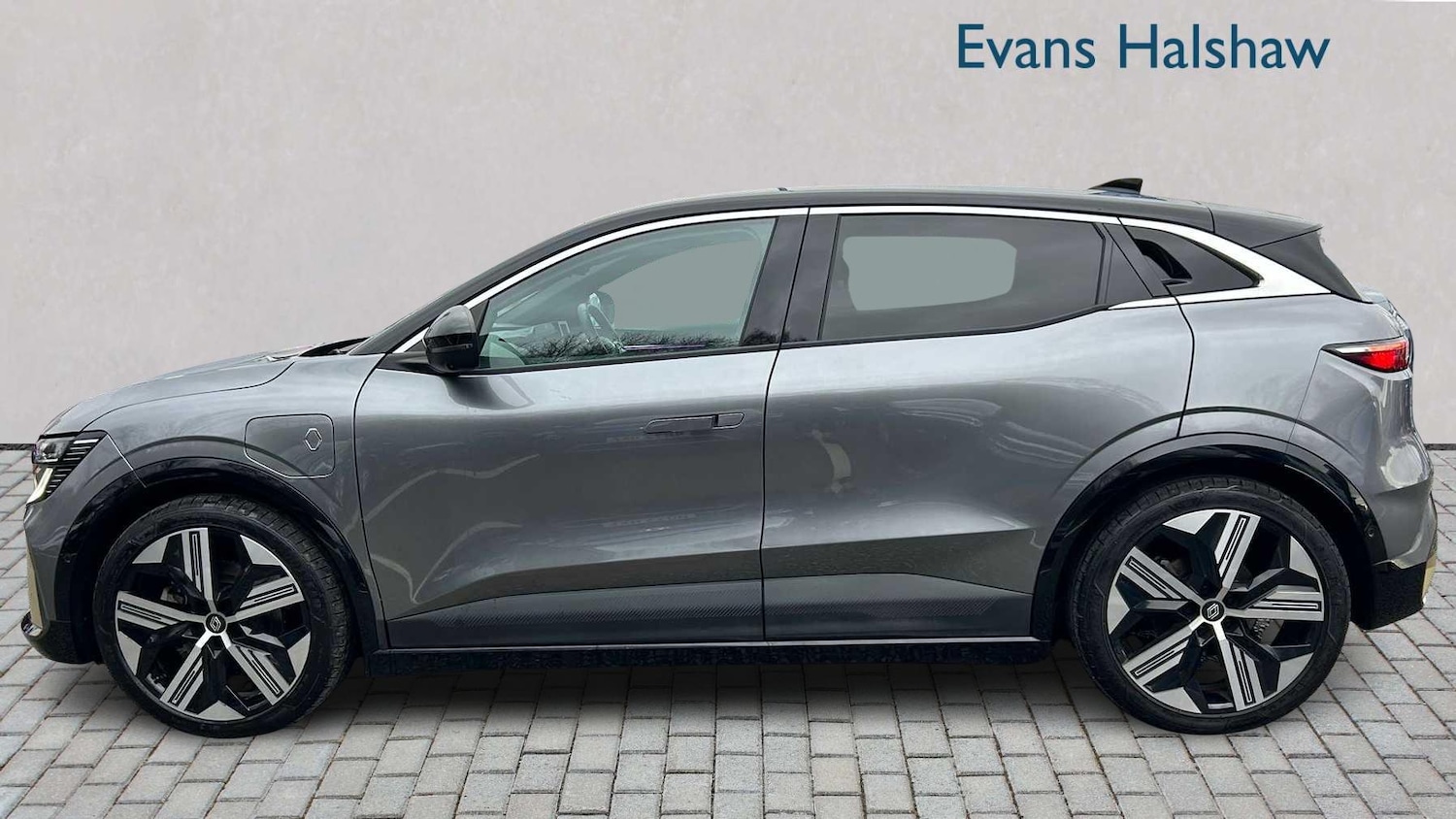 Used Renault Megane E Tech 2023 for sale - 77270110: Photo 4