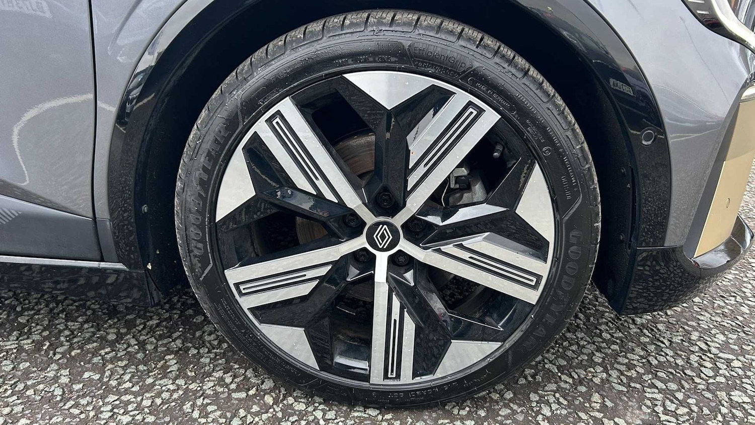 Used Renault Megane E Tech 2023 for sale - 77270110: Photo 9