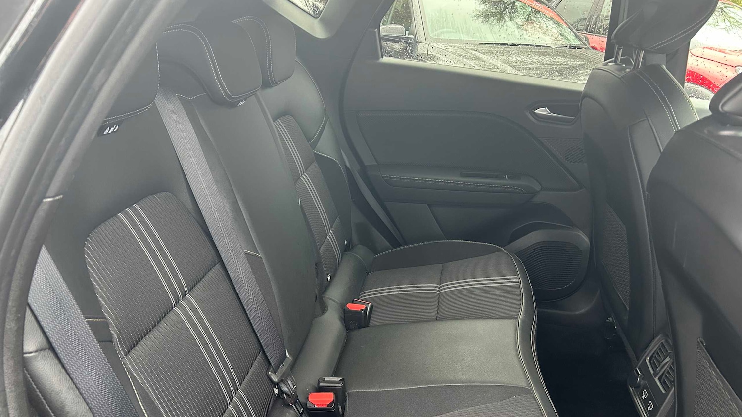 Used Renault Captur 2024 for sale - 76827563: Photo 18