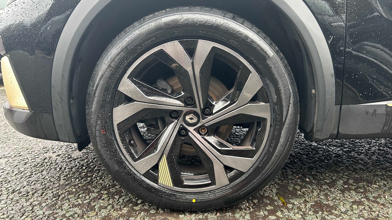 Used Renault Captur 2024 for sale - 76827563: Photo 2