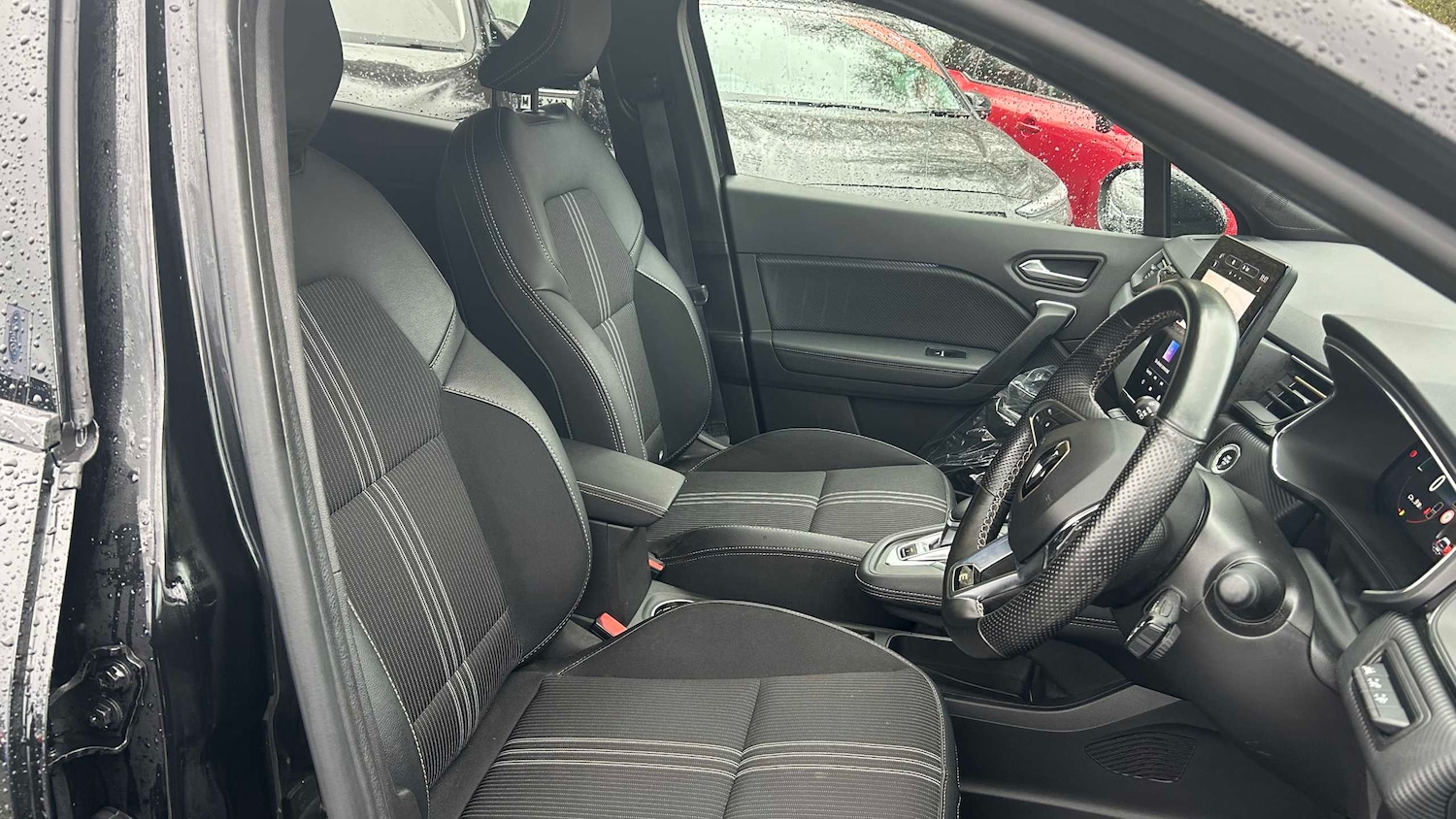 Used Renault Captur 2024 for sale - 76827563: Photo 23