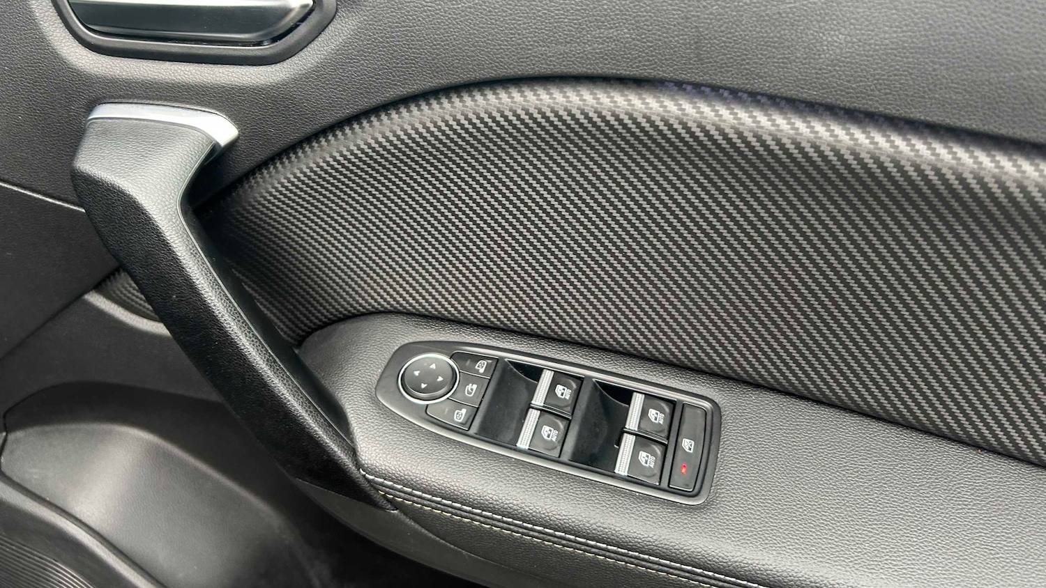 Used Renault Captur 2024 for sale - 76827563: Photo 24