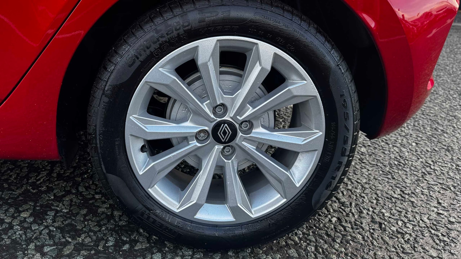 Used Renault Clio 2025 for sale - 77348096: Photo 11