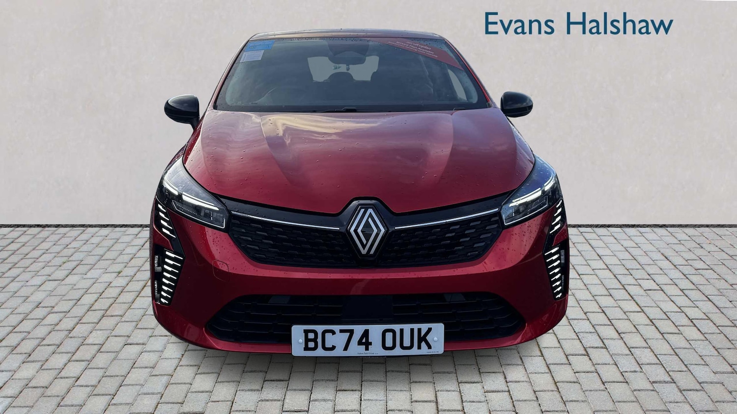 Used Renault Clio 2025 for sale - 77348096: Photo 2