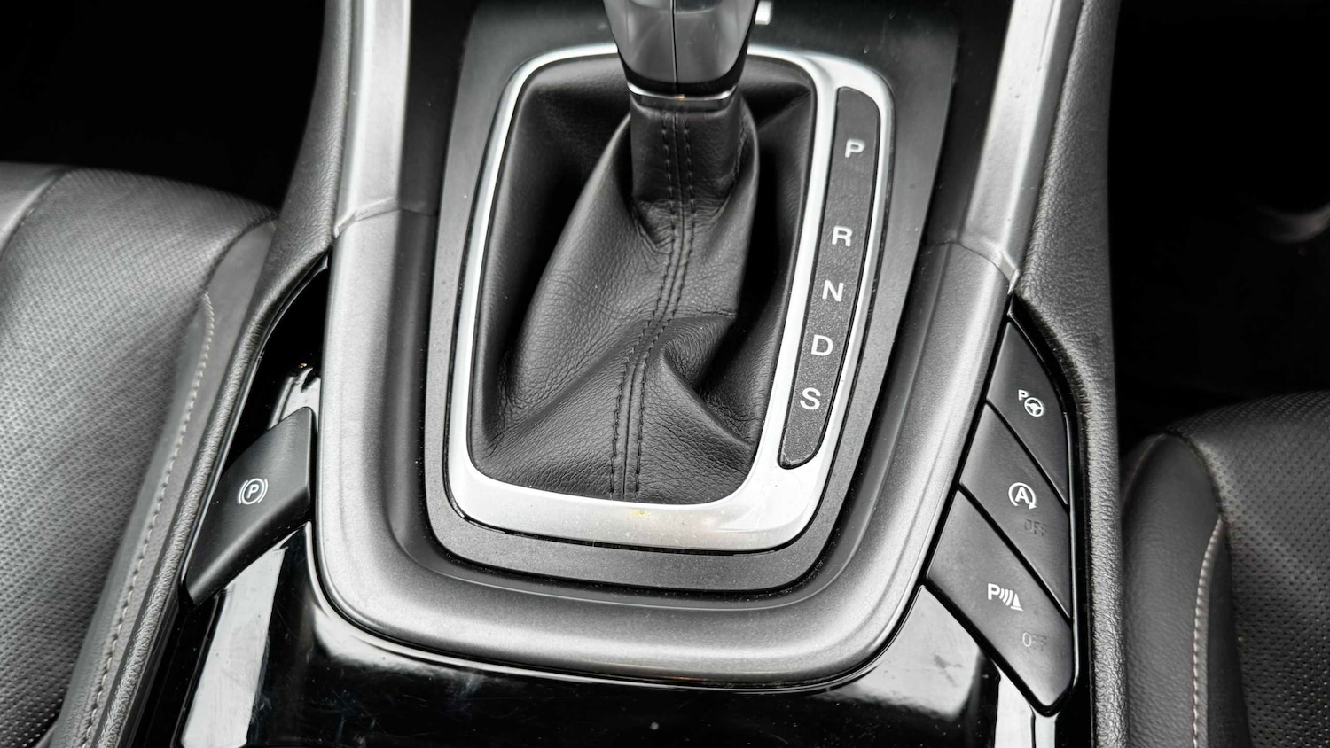 Used Ford Mondeo 2016 for sale - 77058289: Photo 28