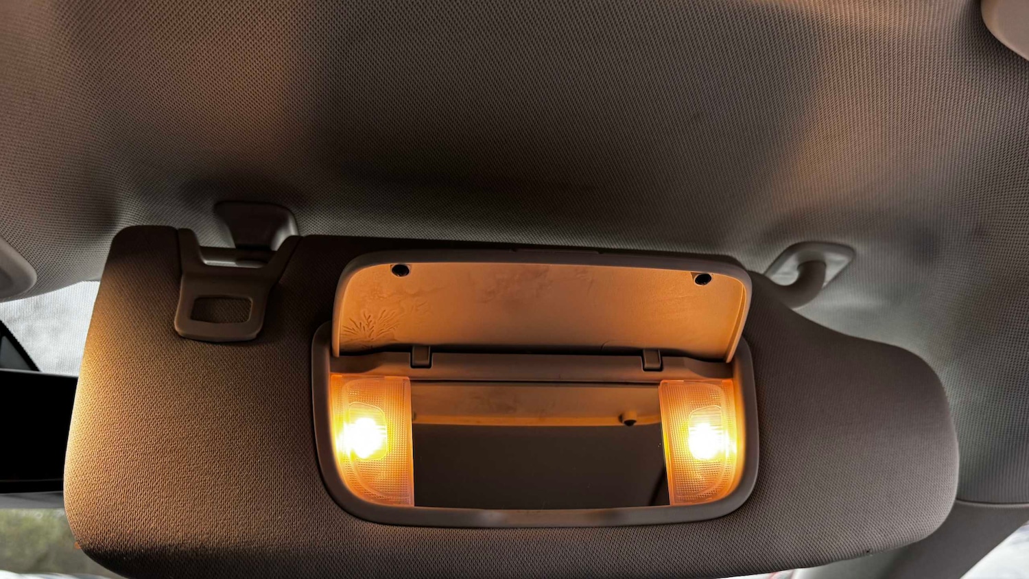 Used Ford Mondeo 2016 for sale - 77058289: Photo 30