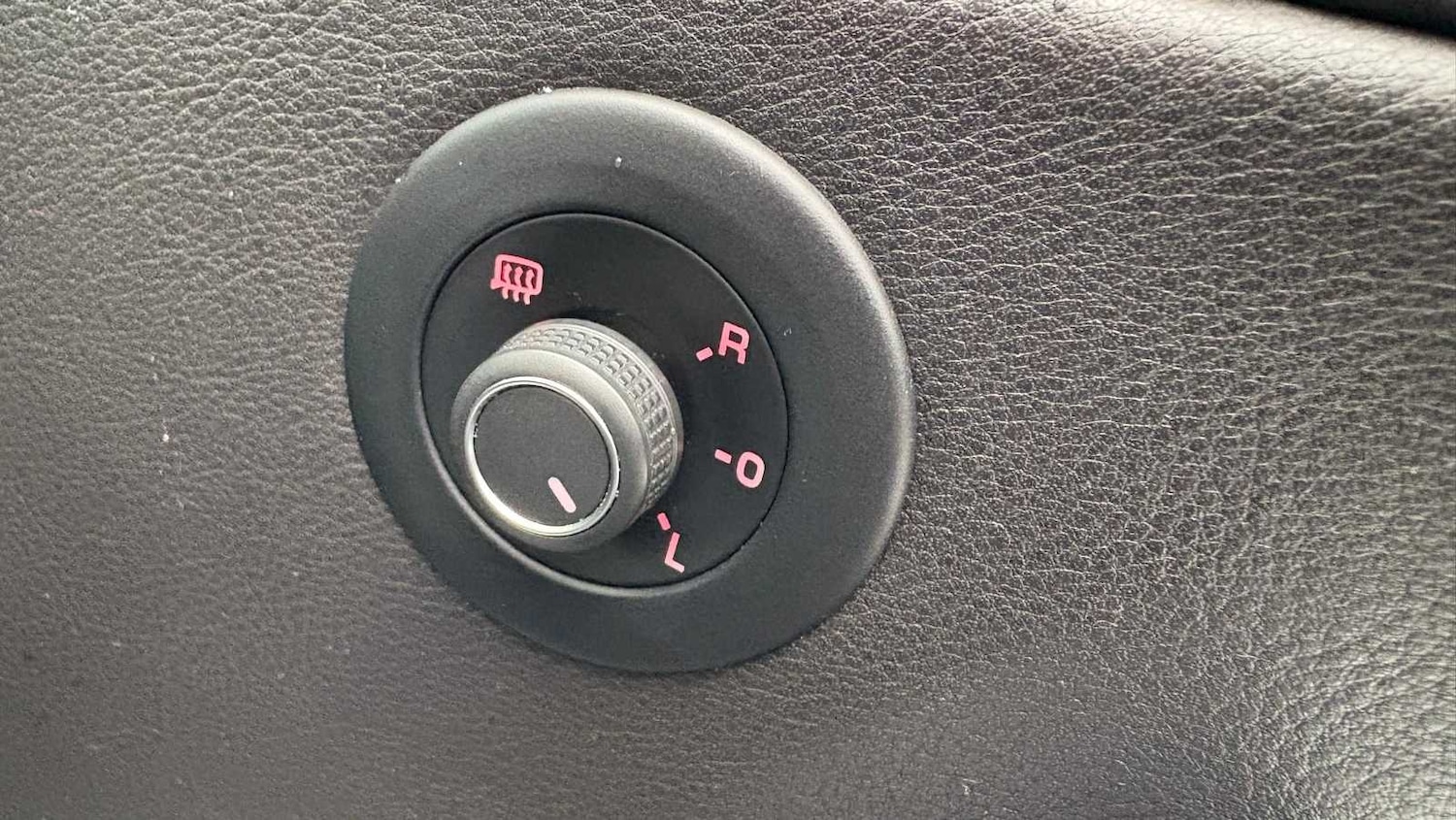 Used Volkswagen Scirocco 2016 for sale - 77526807: Photo 18