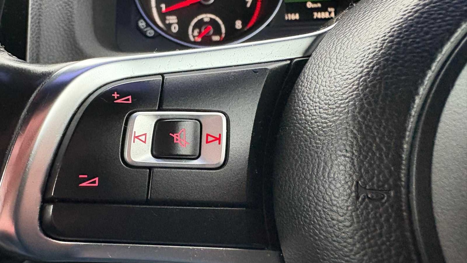 Used Volkswagen Scirocco 2016 for sale - 77526807: Photo 20