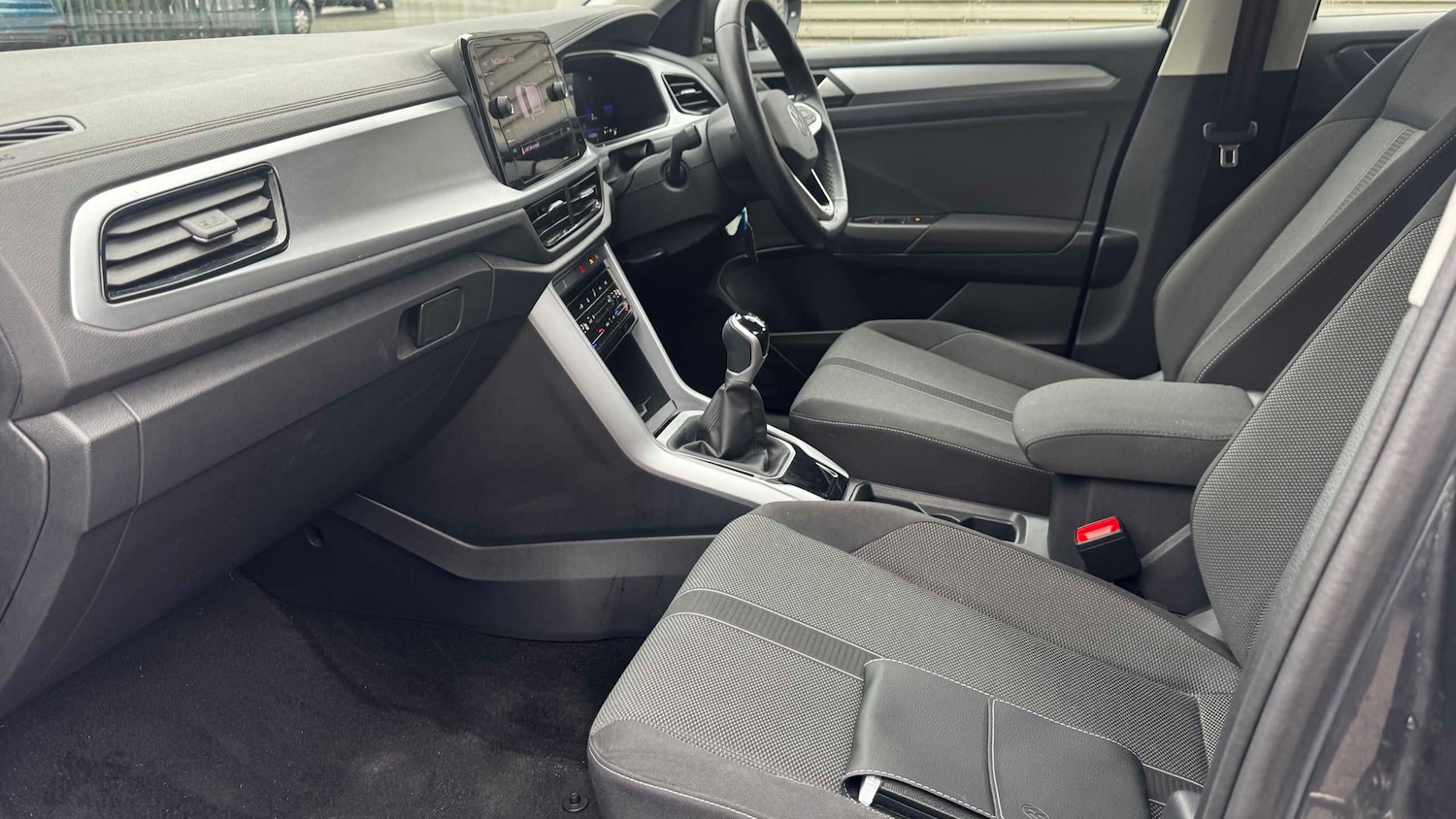 Used Volkswagen T-Roc 2023 for sale - 77787133: Photo 13