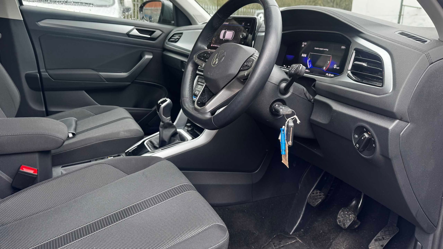 Used Volkswagen T-Roc 2023 for sale - 77787133: Photo 22