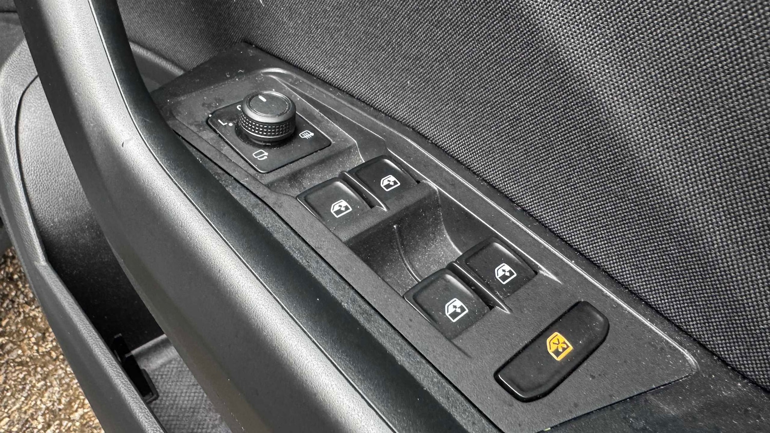 Used Volkswagen T-Roc 2023 for sale - 77787133: Photo 23