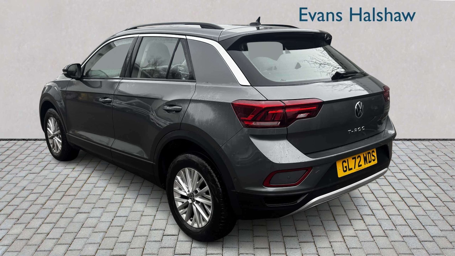 Used Volkswagen T-Roc 2023 for sale - 77787133: Photo 5