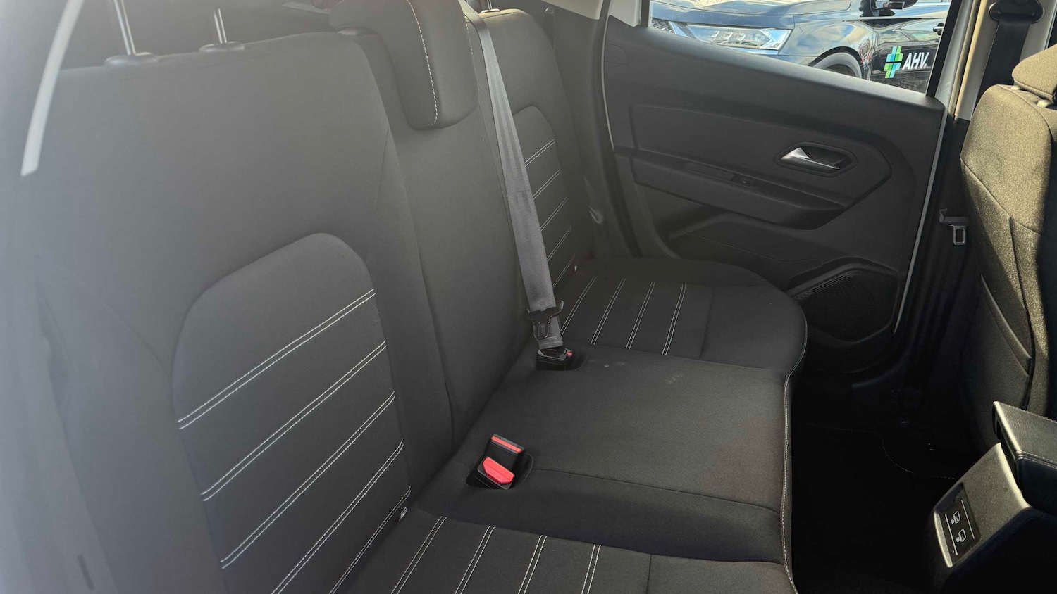 Used Dacia Duster 2022 for sale - 76827589: Photo 12