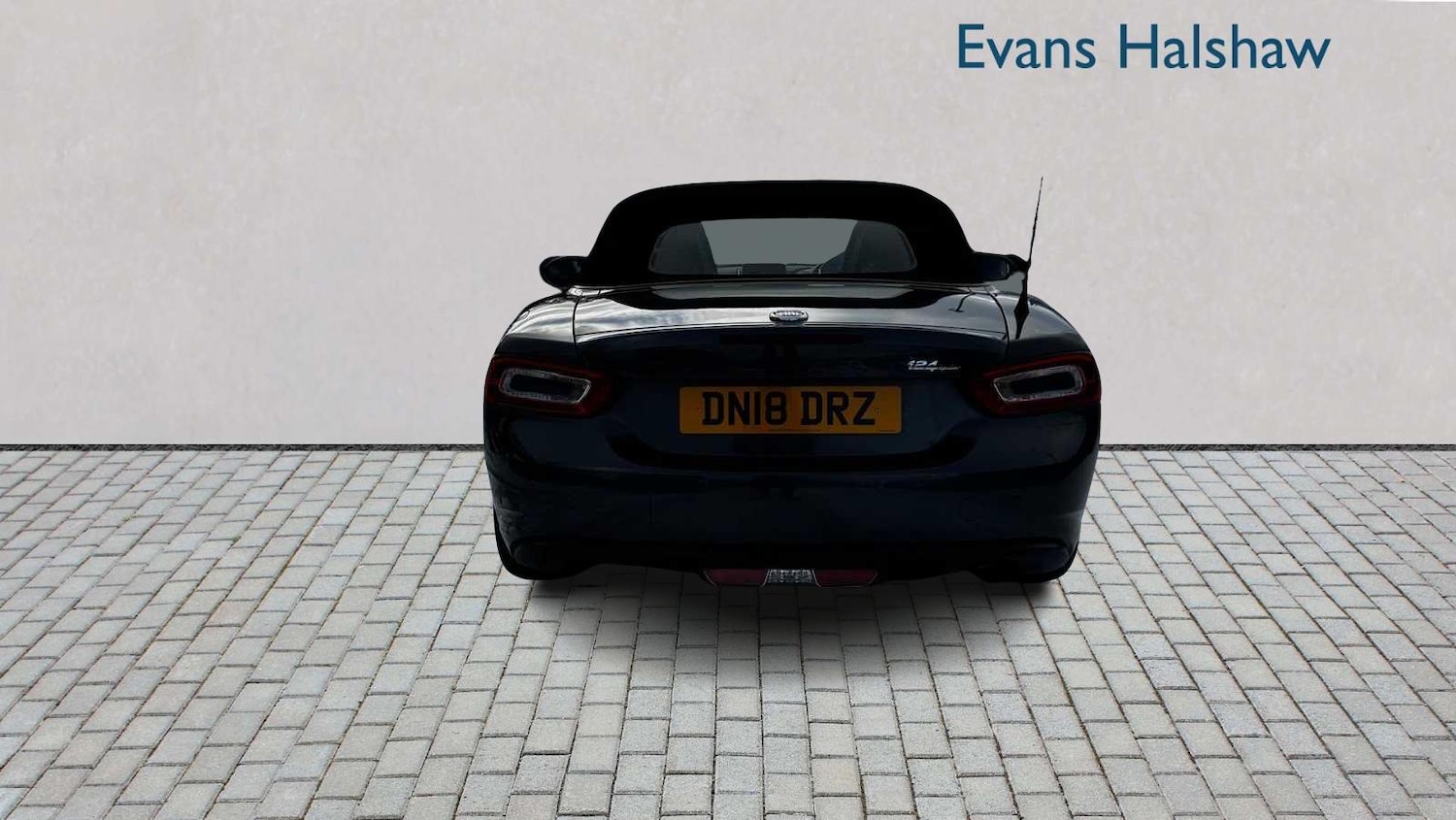 Used Fiat 124 Spider 2018 for sale - 77112394: Photo 8