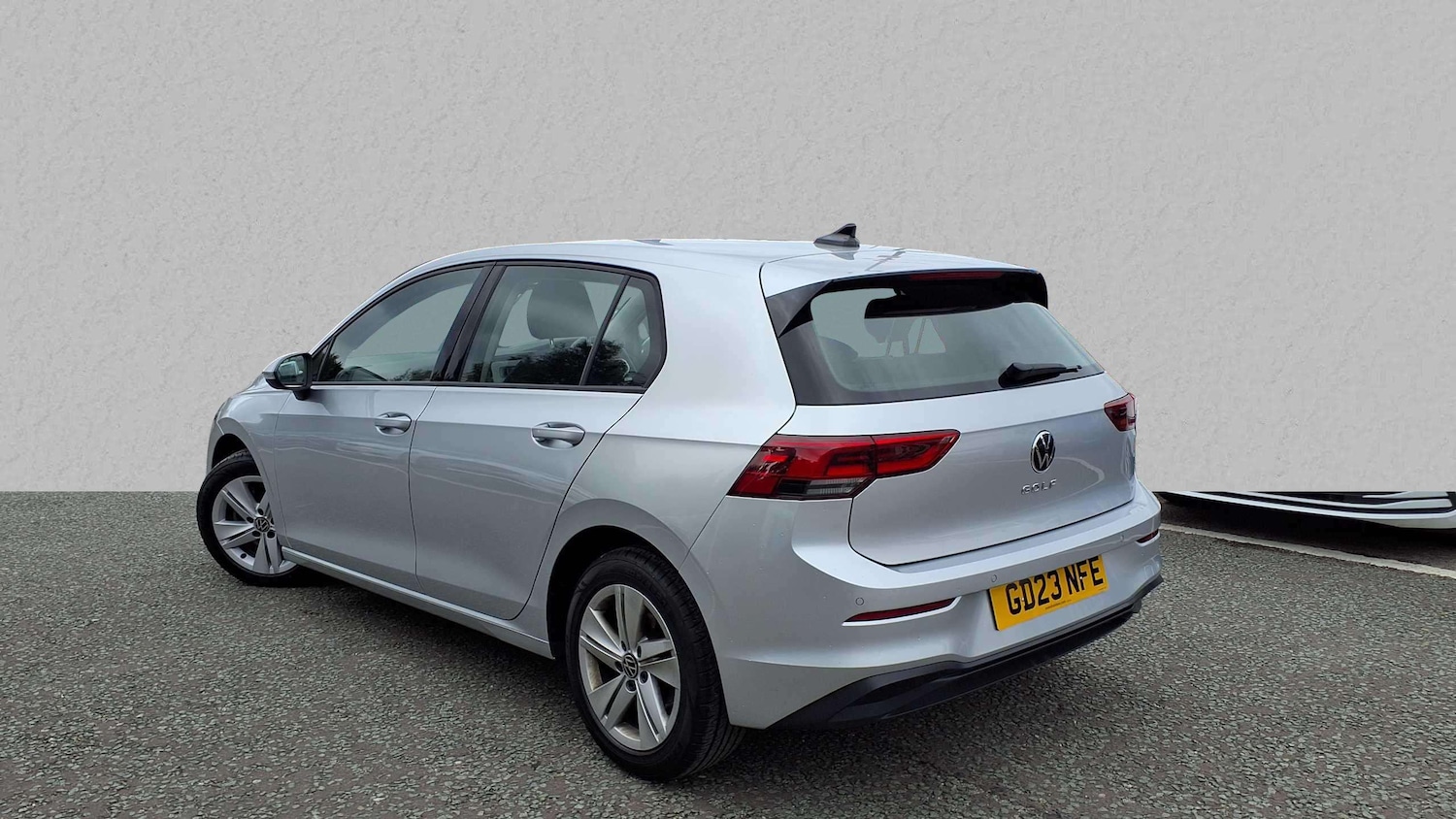 Used Volkswagen Golf 2023 for sale - 76390597: Photo 2