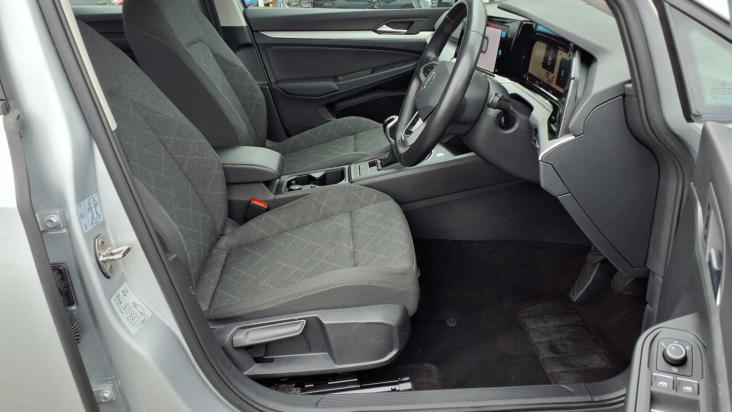 Used Volkswagen Golf 2023 for sale - 76390597: Photo 24