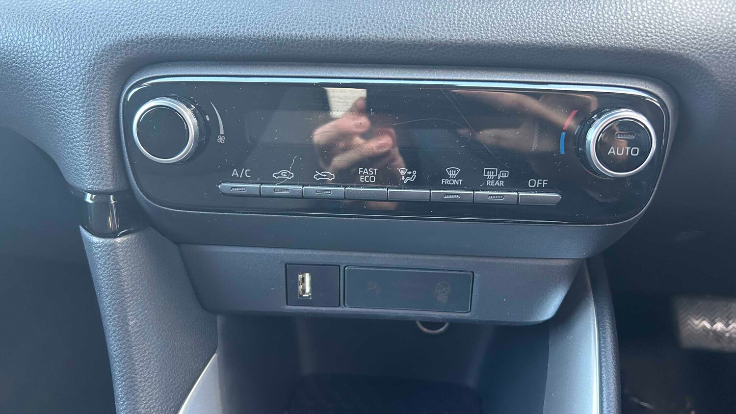 Used Toyota Yaris 2022 for sale - 76156071: Photo 15