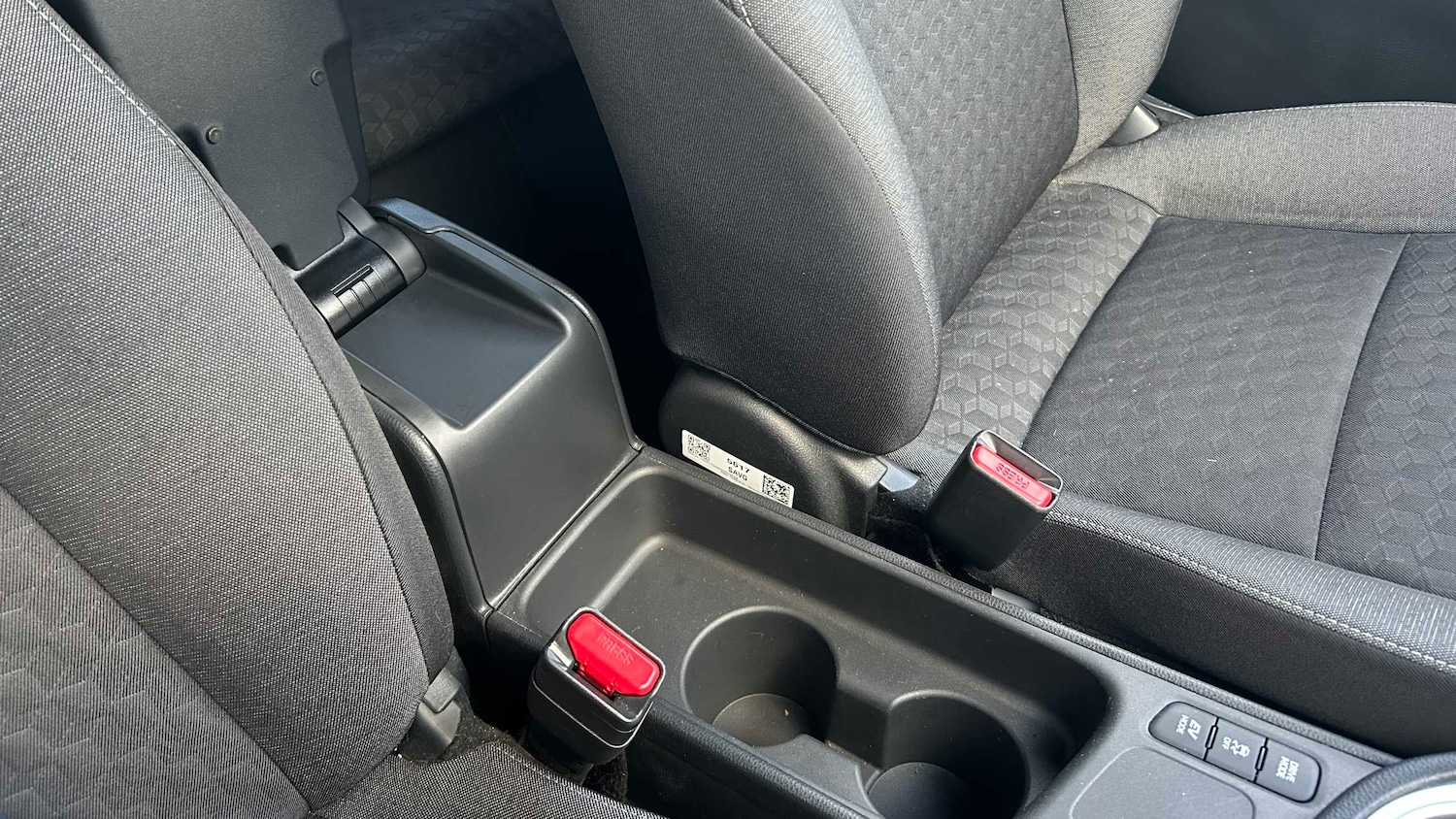 Used Toyota Yaris 2022 for sale - 76156071: Photo 18