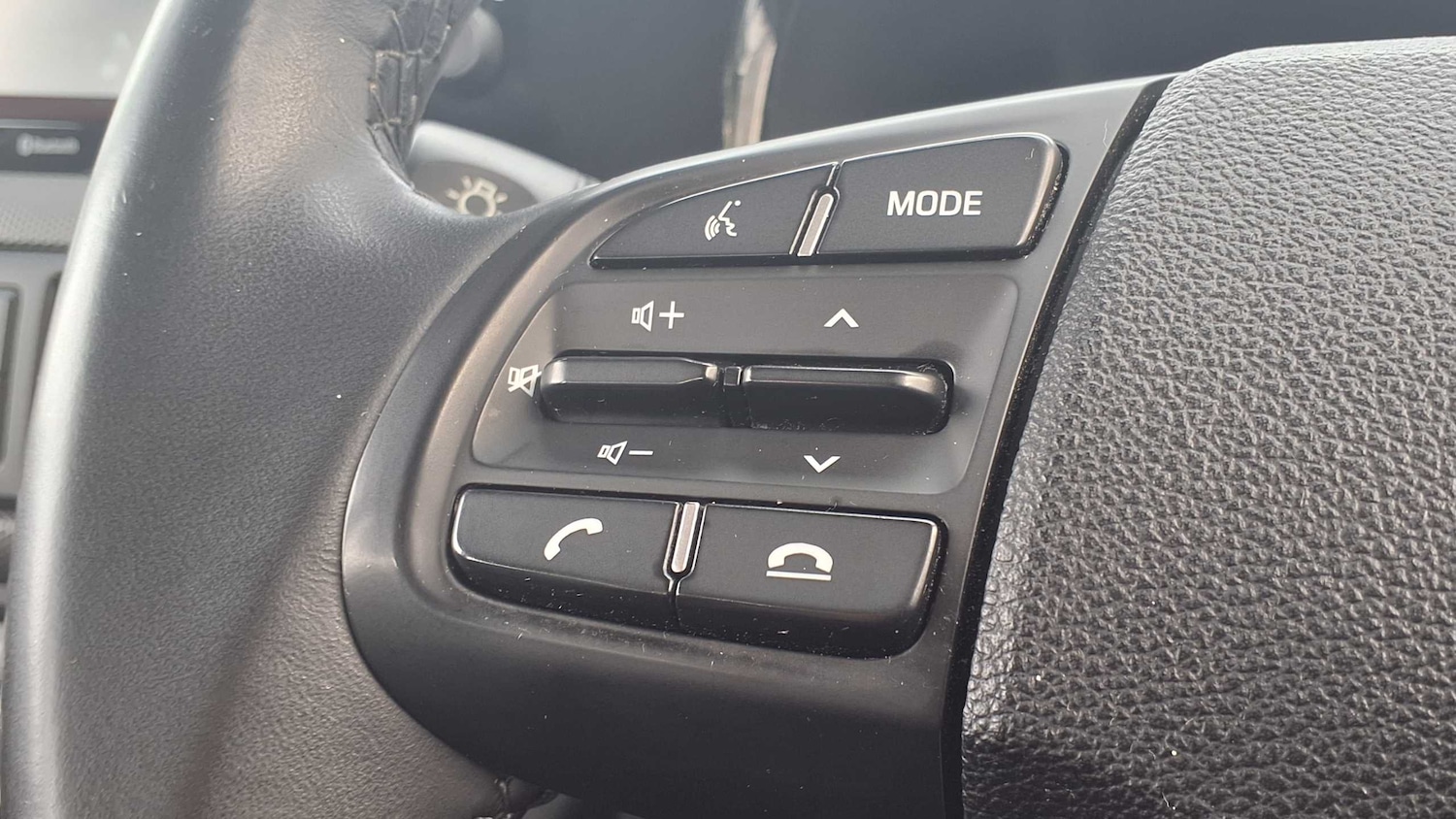 Used Hyundai i10 2022 for sale - 76063260: Photo 31