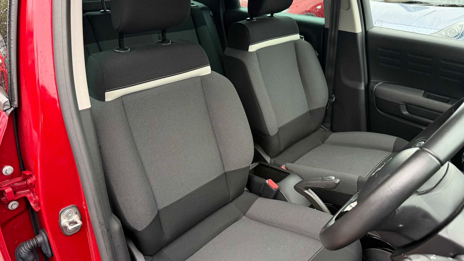 Used Citroen C3 Aircross 2022 for sale - 76827576: Photo 2