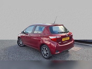 Used Toyota Yaris 2018 for sale - 75931004: Photo