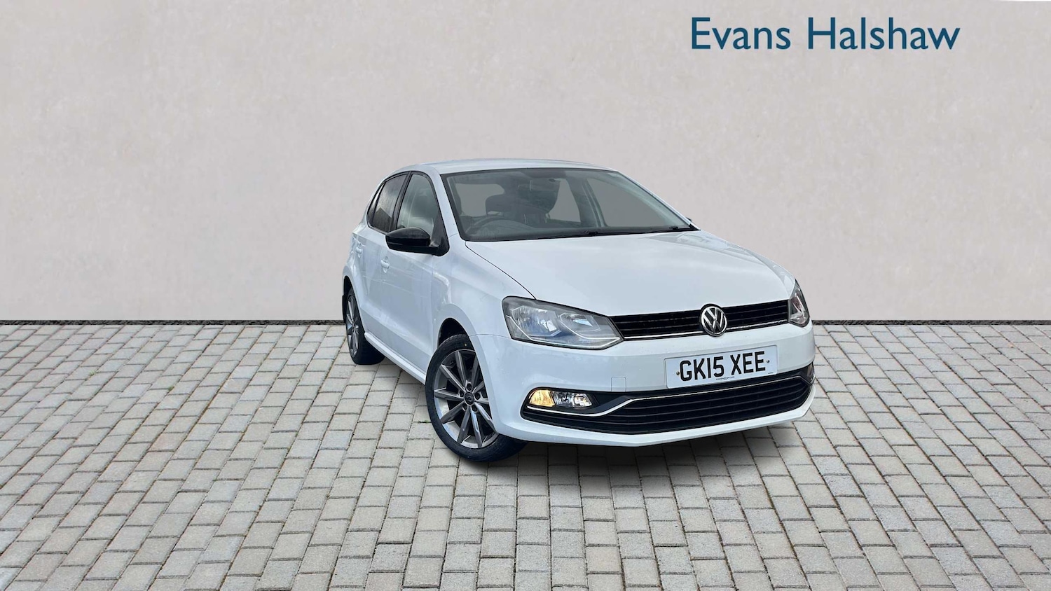Used Volkswagen Polo 2015 for sale - 76523988: Photo 1
