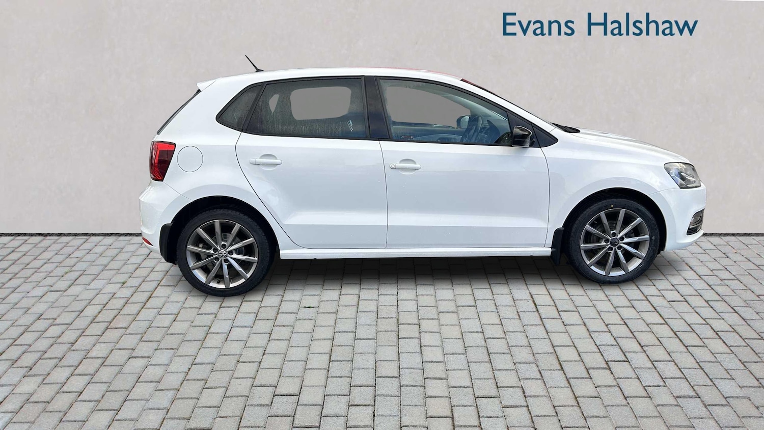 Used Volkswagen Polo 2015 for sale - 76523988: Photo 13