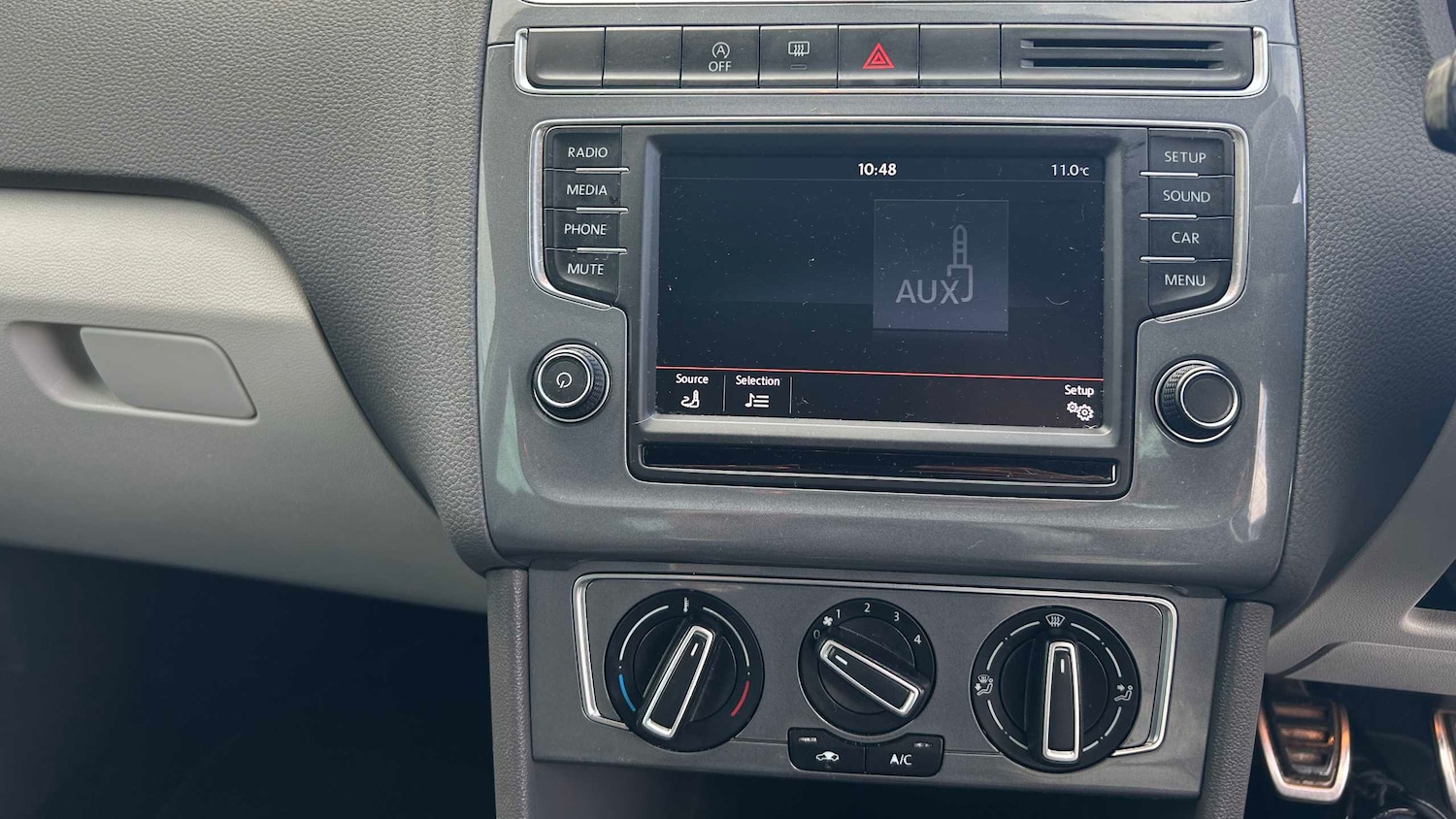 Used Volkswagen Polo 2015 for sale - 76523988: Photo 27