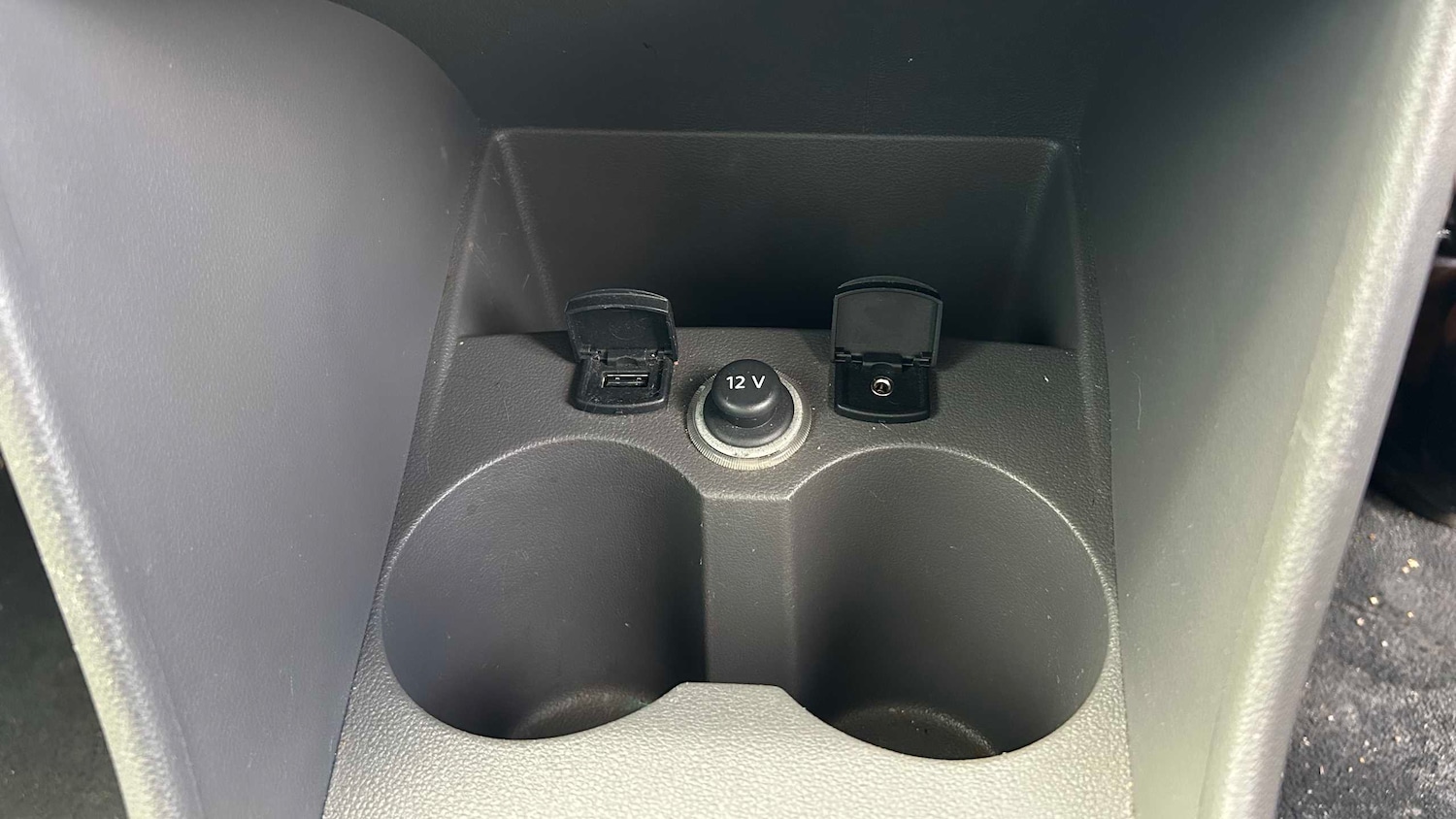 Used Volkswagen Polo 2015 for sale - 76523988: Photo 30