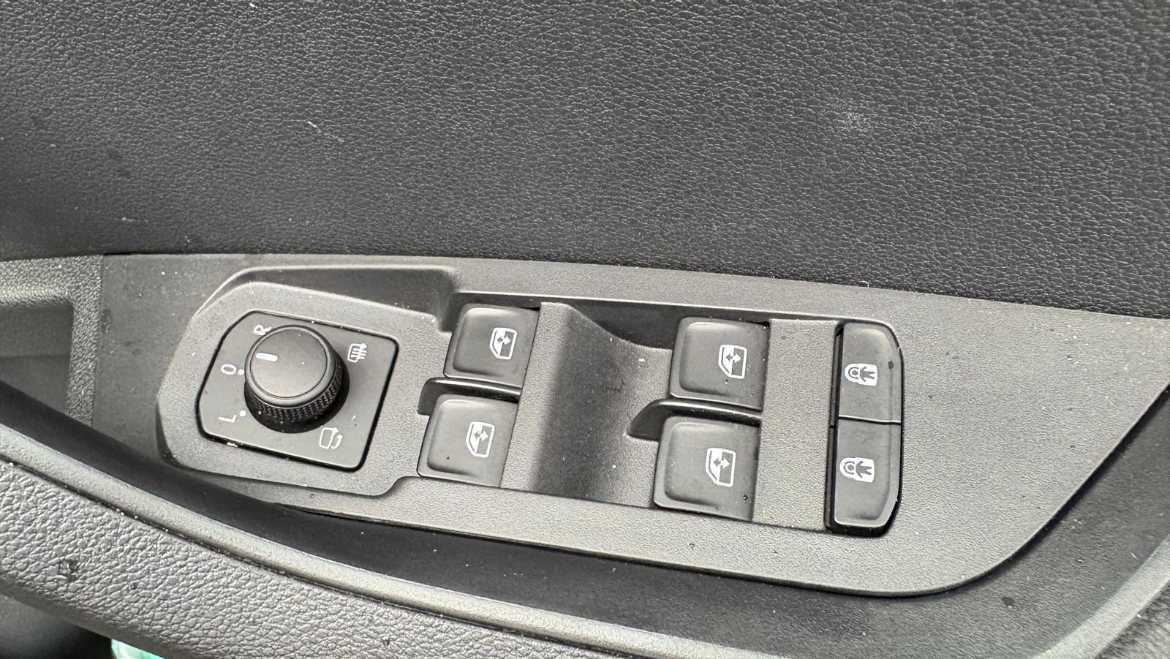 Used Skoda Karoq 2025 for sale - 77686677: Photo 21