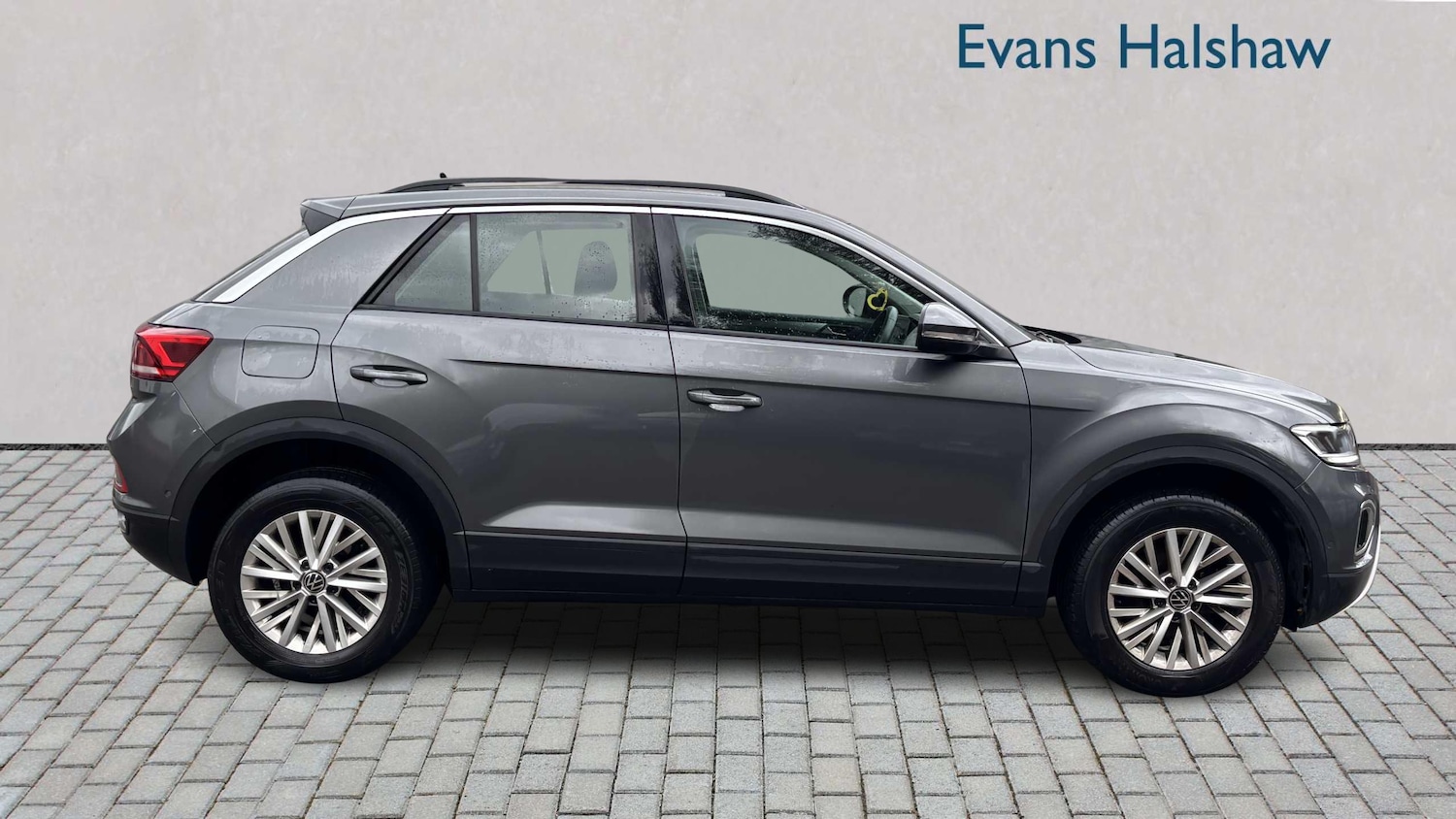 Used Volkswagen T-Roc 2023 for sale - 76501781: Photo 10