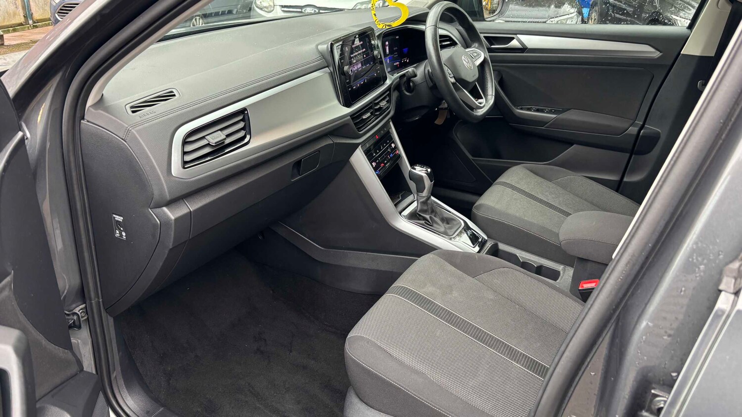 Used Volkswagen T-Roc 2023 for sale - 76501781: Photo 14