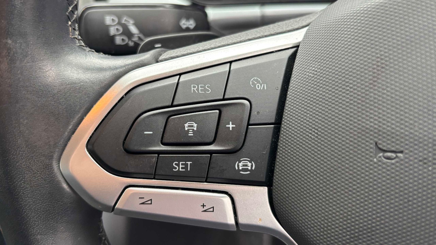 Used Volkswagen T-Roc 2023 for sale - 76501781: Photo 26