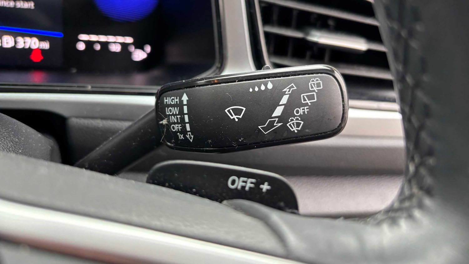 Used Volkswagen T-Roc 2023 for sale - 76501781: Photo 27