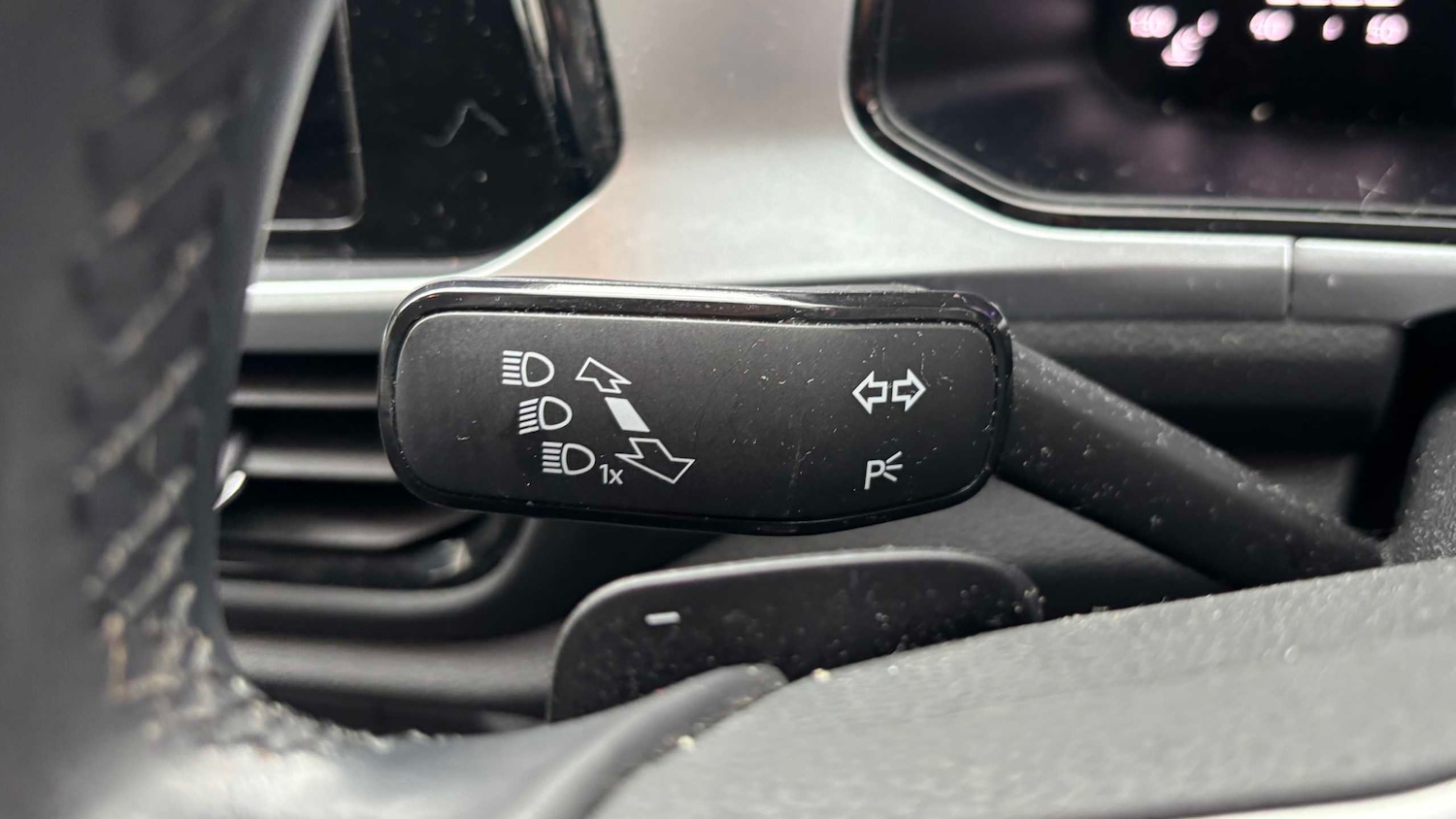 Used Volkswagen T-Roc 2023 for sale - 76501781: Photo 28