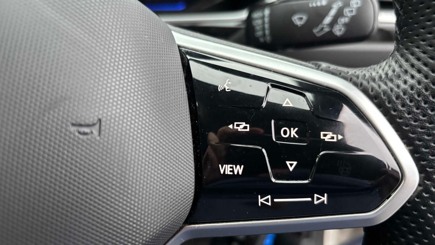 Used Volkswagen T-Roc 2022 for sale - 77044172: Photo 24