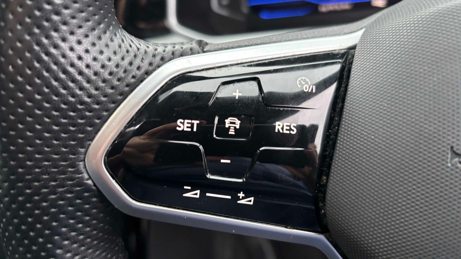 Used Volkswagen T-Roc 2022 for sale - 77044172: Photo 25