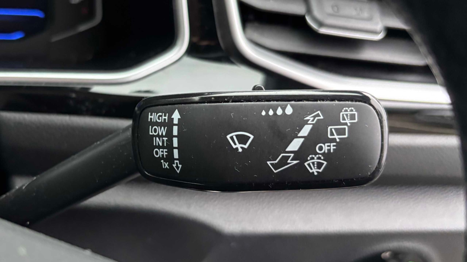 Used Volkswagen T-Roc 2022 for sale - 77044172: Photo 26