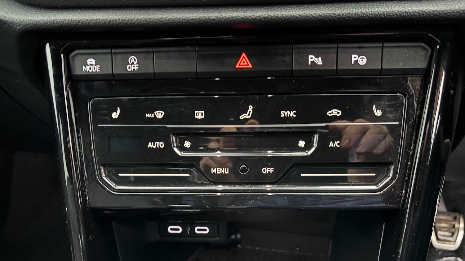 Used Volkswagen T-Roc 2022 for sale - 77044172: Photo 29