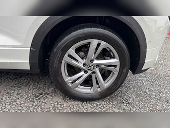 Used Volkswagen T-Roc 2022 for sale - 77044172: Photo