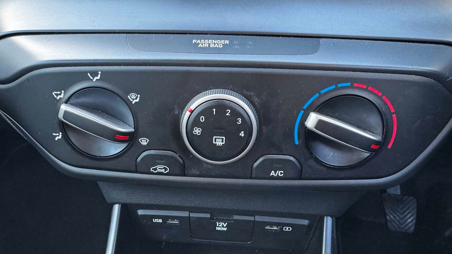 Used Hyundai i20 2022 for sale - 77648919: Photo 29