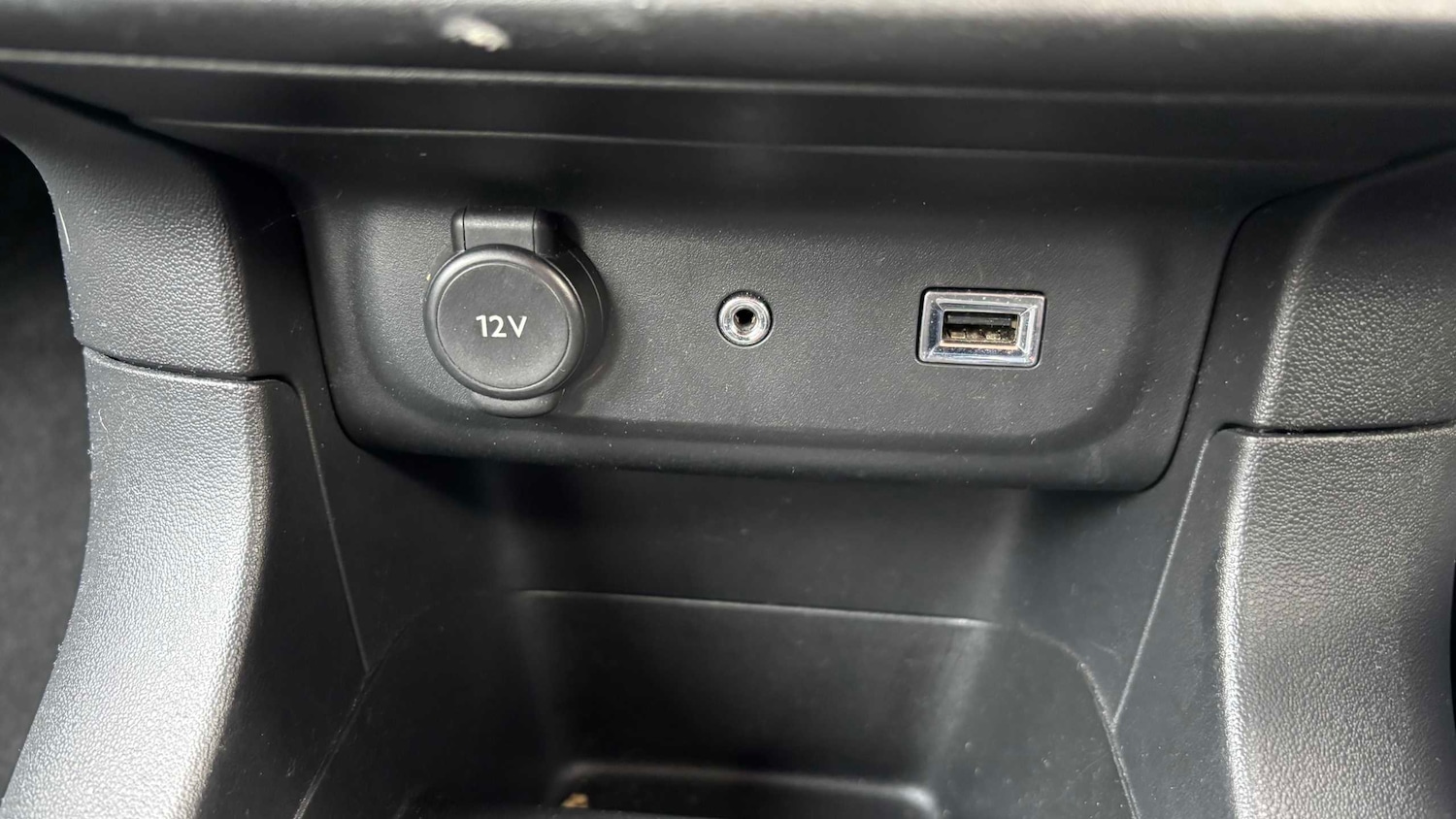 Used Citroen C3 2017 for sale - 76501848: Photo 30