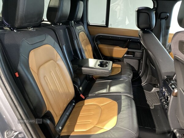Used Land Rover Defender 2021 for sale - 76500084: Photo 14