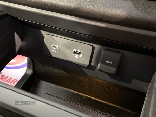 Used Land Rover Defender 2021 for sale - 76500084: Photo 23