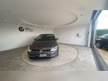 Used Volkswagen Golf 2018 for sale - 75614652: Photo