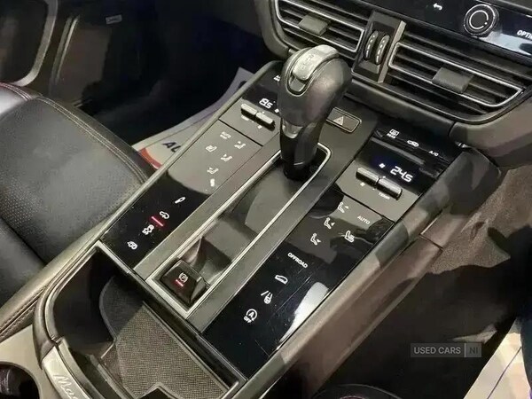 Used Porsche Macan 2022 for sale - 77192646: Photo 14